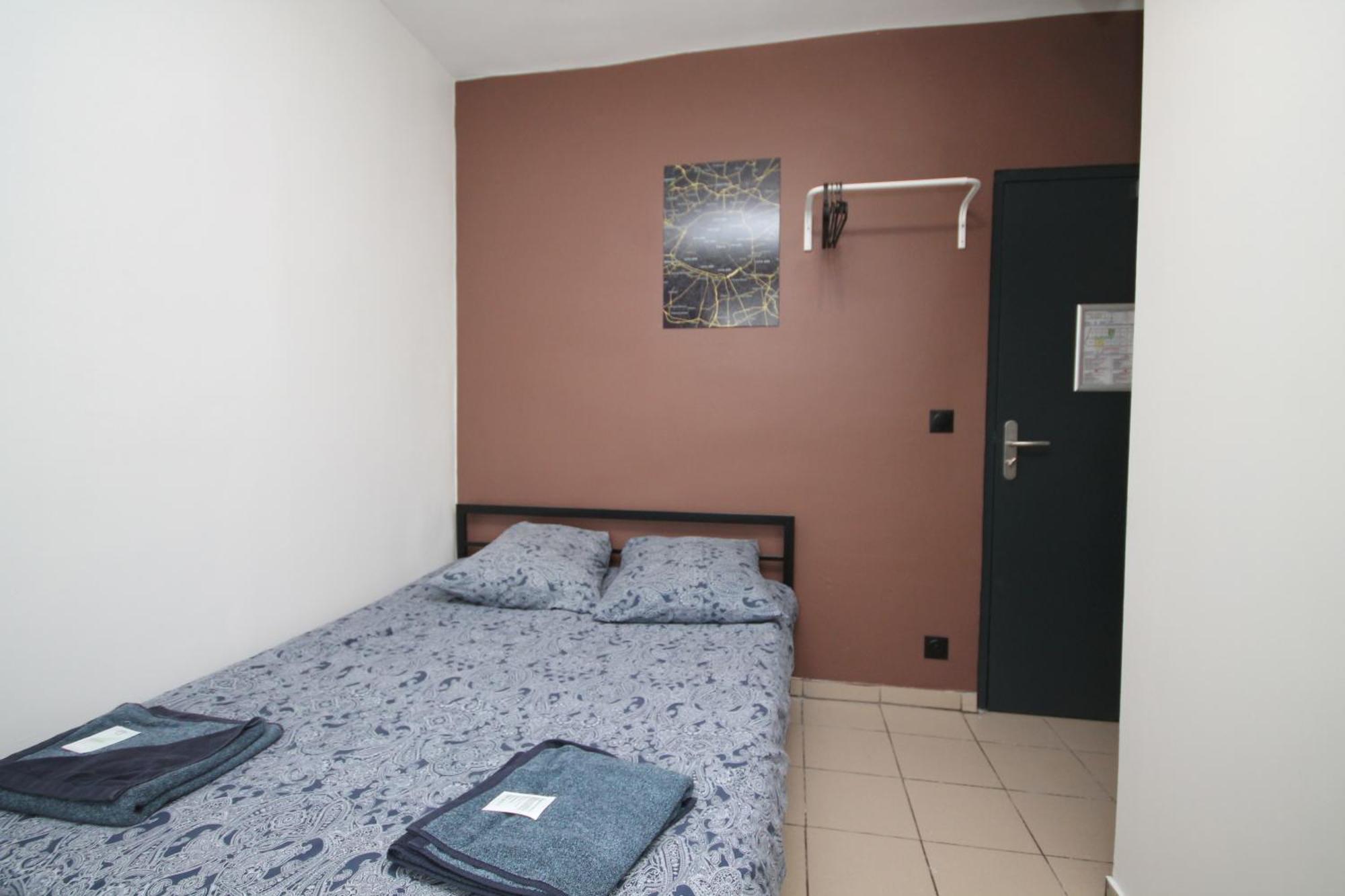 08 - Chambre Proche Paris Et Transports Avec Tv Wifi Saint-Denis  Esterno foto